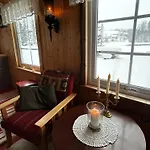 Cozy Off-grid - No Power, No Running Water 度假居